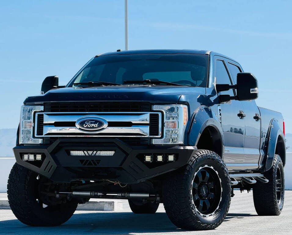 2017 Ford F-250 Super Duty XLT