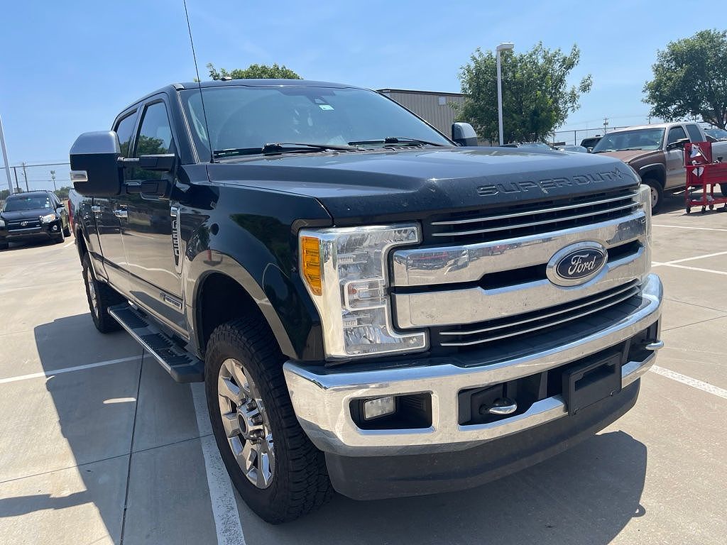 2017 Ford F-250SD Lariat