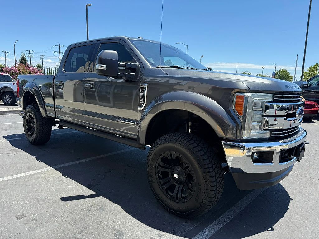 2017 Ford F-250 Super Duty Lariat