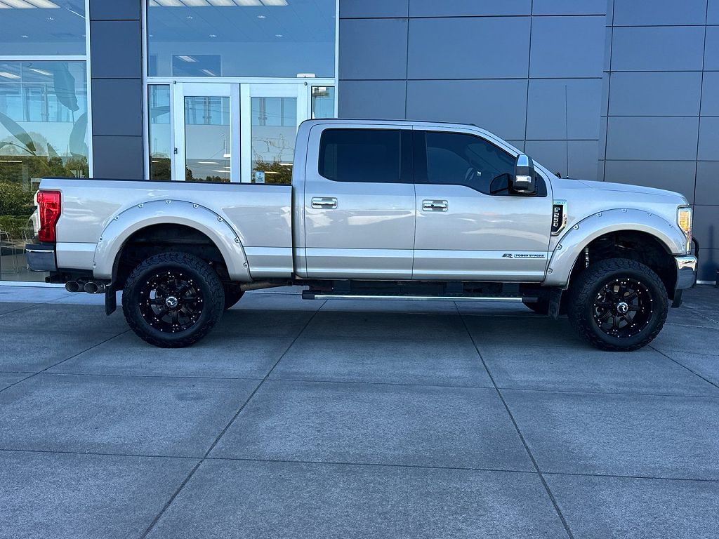 2017 Ford F-250 Super Duty Lariat