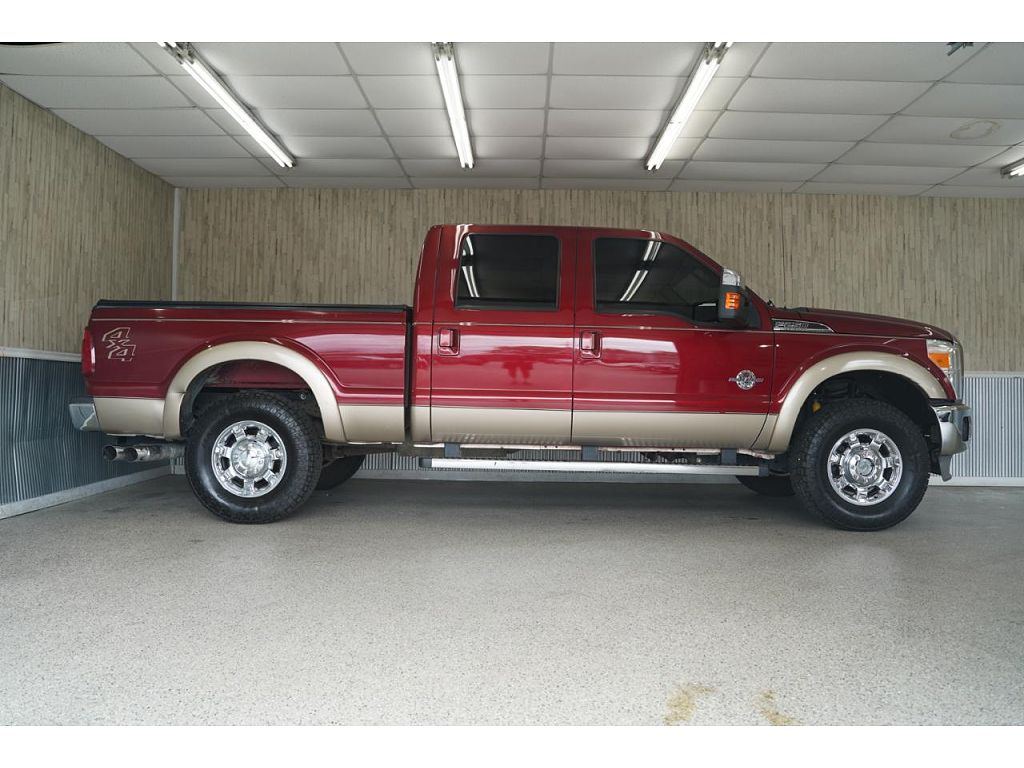 2013 Ford Super Duty F-250 SRW 4WD Crew Cab Lariat