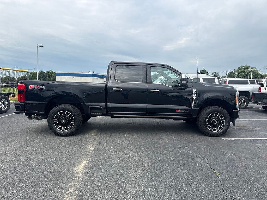 2023 Ford F-350 Super Duty Platinum