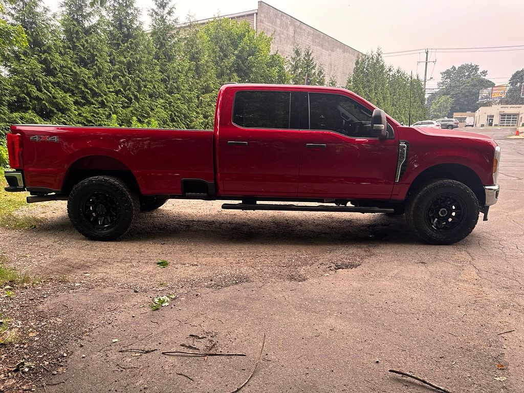 2023 Ford F-350 Platinum
