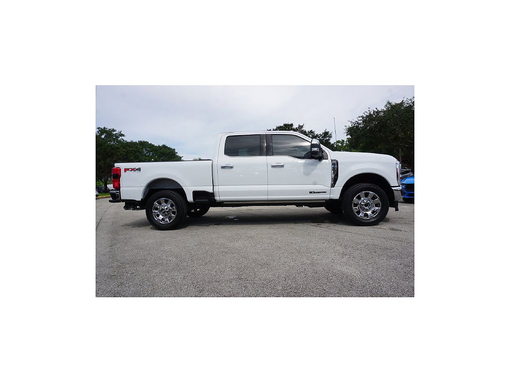 2024 Ford F-350SD Lariat Super Duty