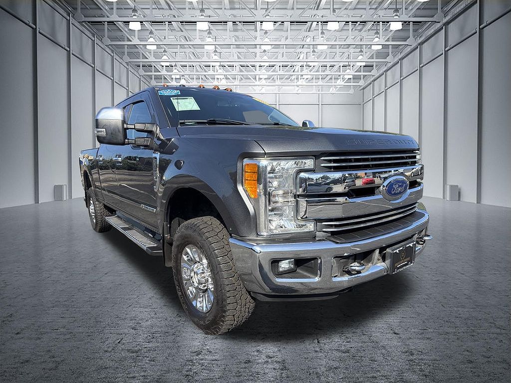 2017 Ford F-350 Super Duty Lariat