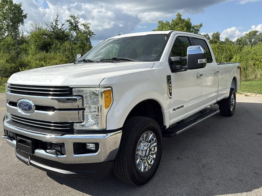 2017 Ford F-350 Super Duty Lariat