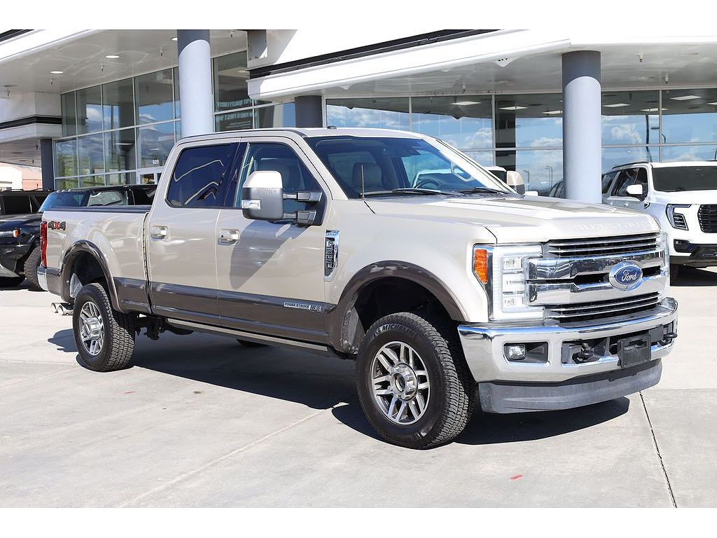 2017 Ford Super Duty F-350 SRW Platinum