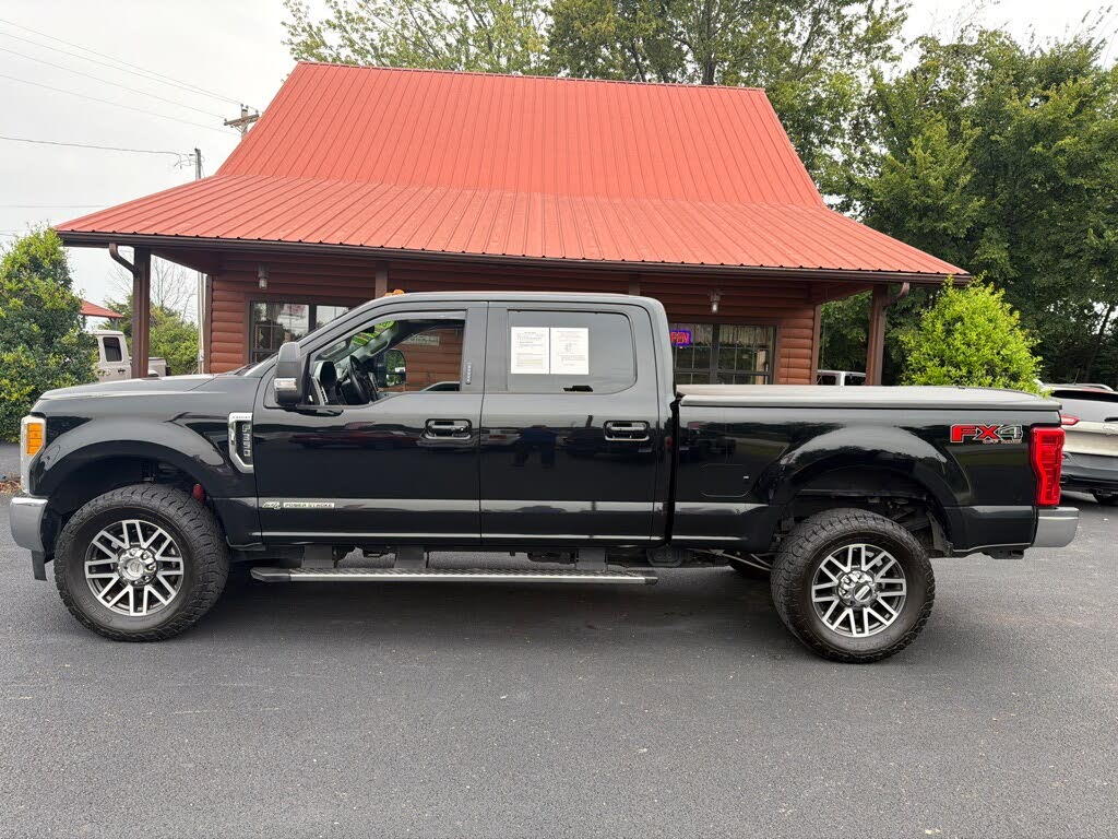 2017 Ford F-350 Super Duty Lariat