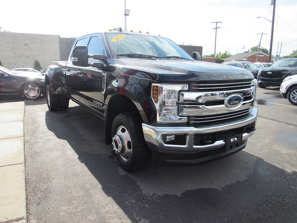 2019 Ford F-350 Super Duty Lariat