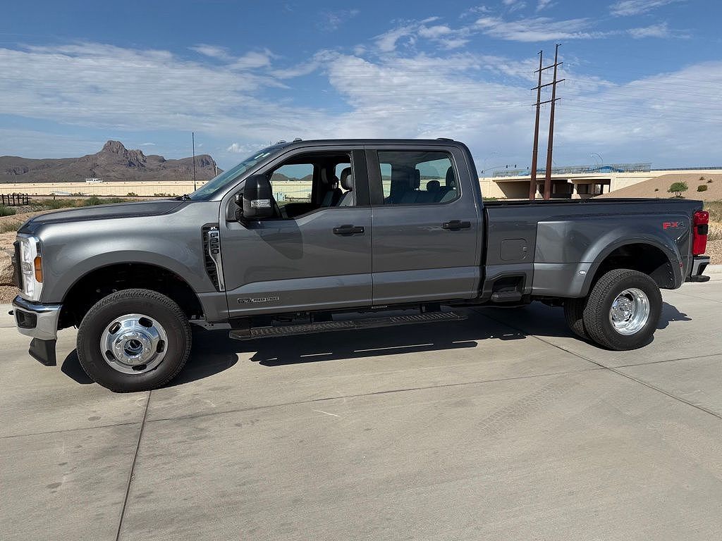 2025 Ford F-350 Lariat