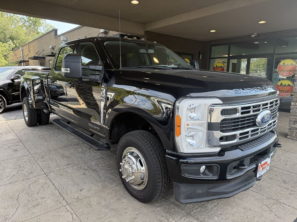 2023 Ford F-350 XLT 4X4