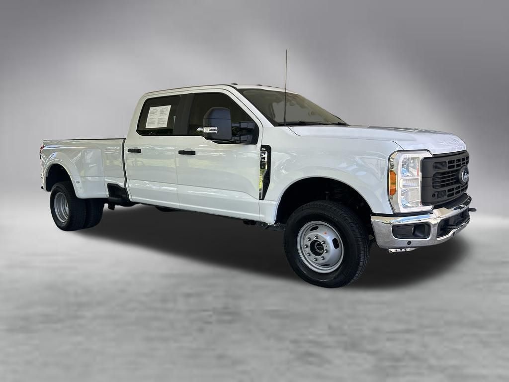 2025 Ford F-350 Lariat