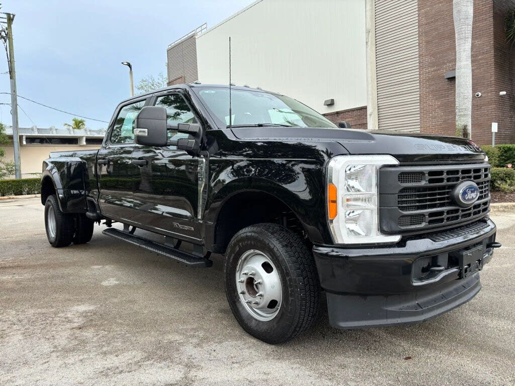 2023 Ford F-350 Lariat
