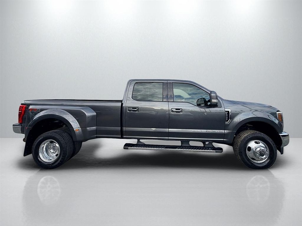 2019 Ford F-350 Super Duty Lariat
