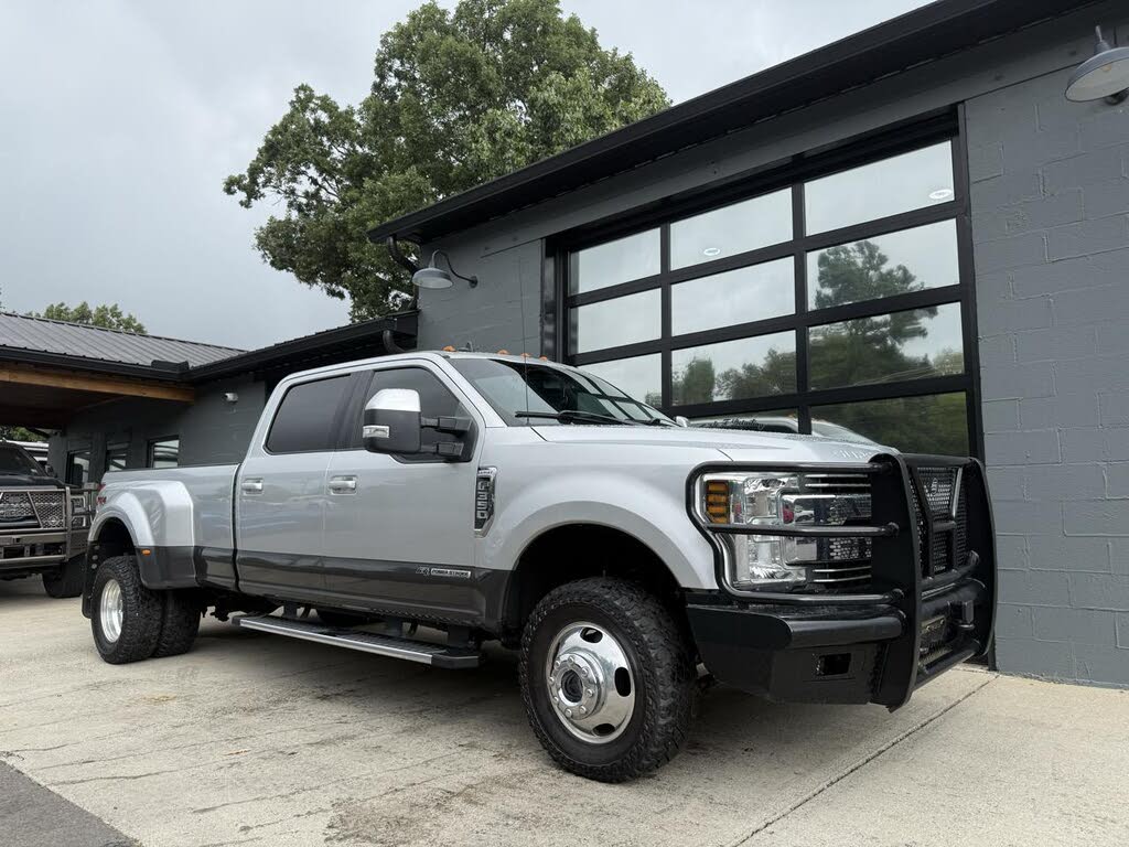 2019 Ford F-350 Super Duty Lariat