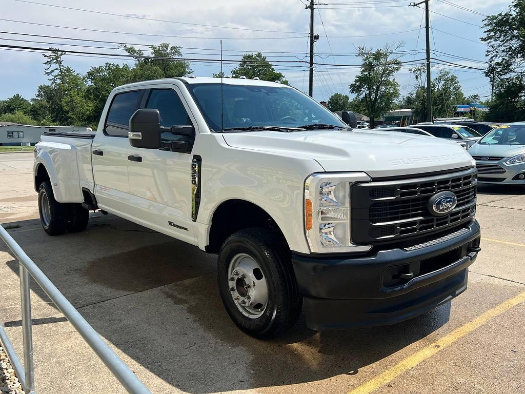 2023 Ford F-350 Lariat
