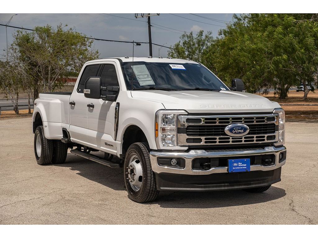 2026 Ford F-350 Platinum