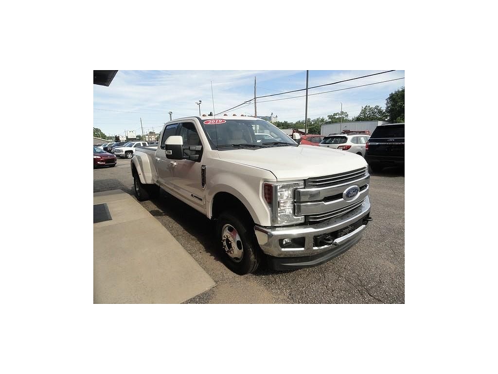 2019 Ford F-350 Super Duty Lariat
