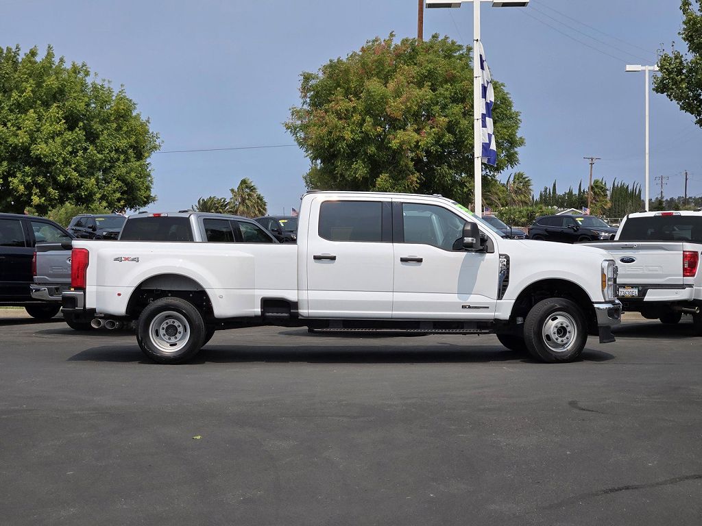 2026 Ford F-350 Super Duty XLT