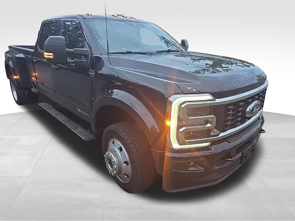 2025 Ford F-450 Platinum
