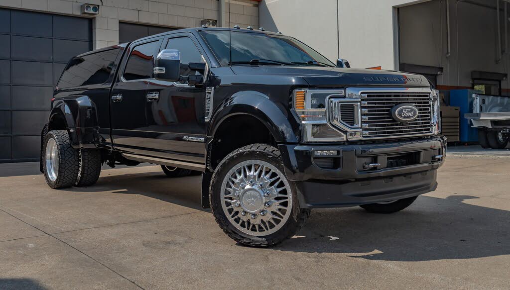 2022 Ford F-450 Lariat