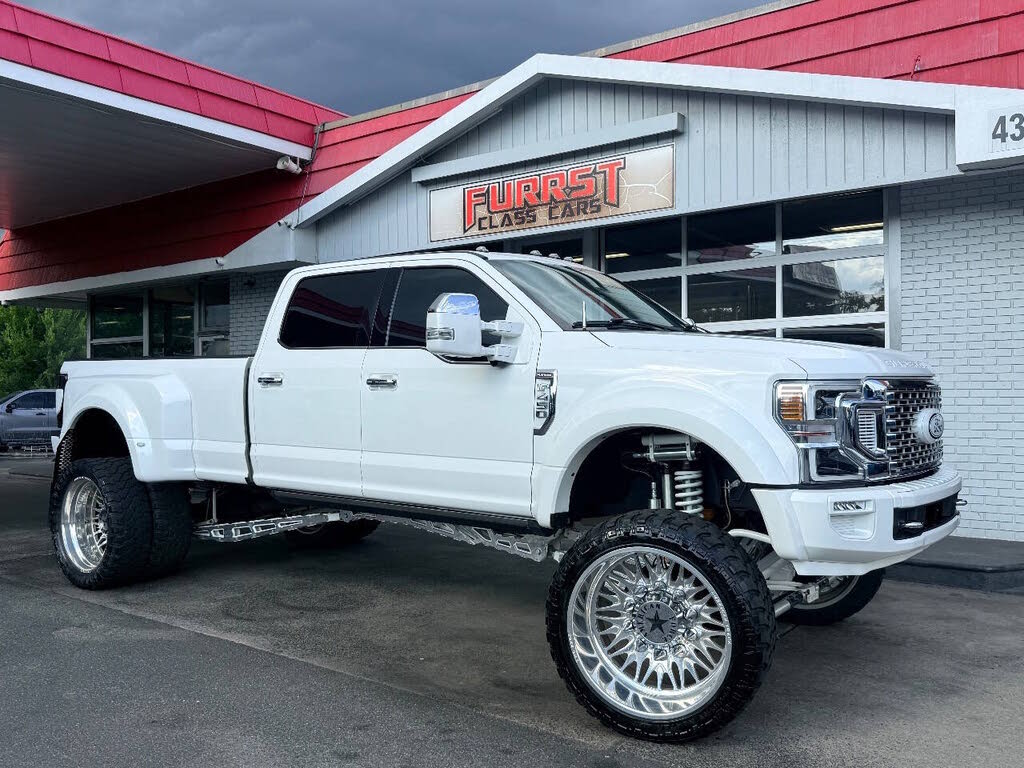 2022 Ford F-450 Lariat