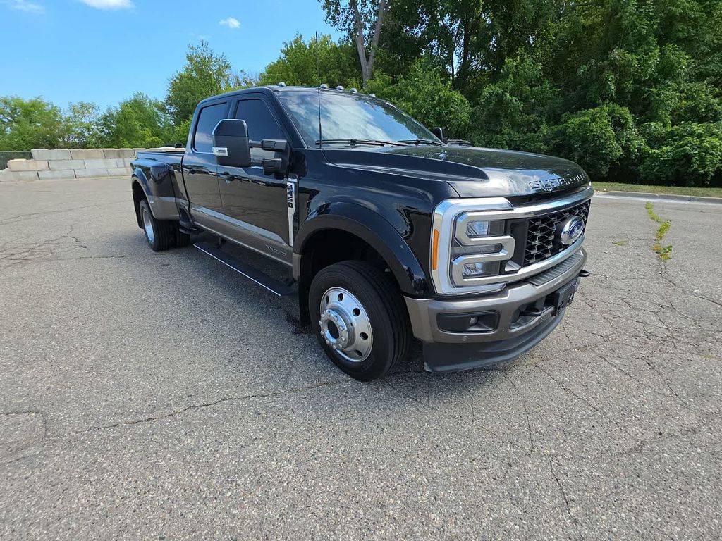 2023 Ford F-450 Platinum
