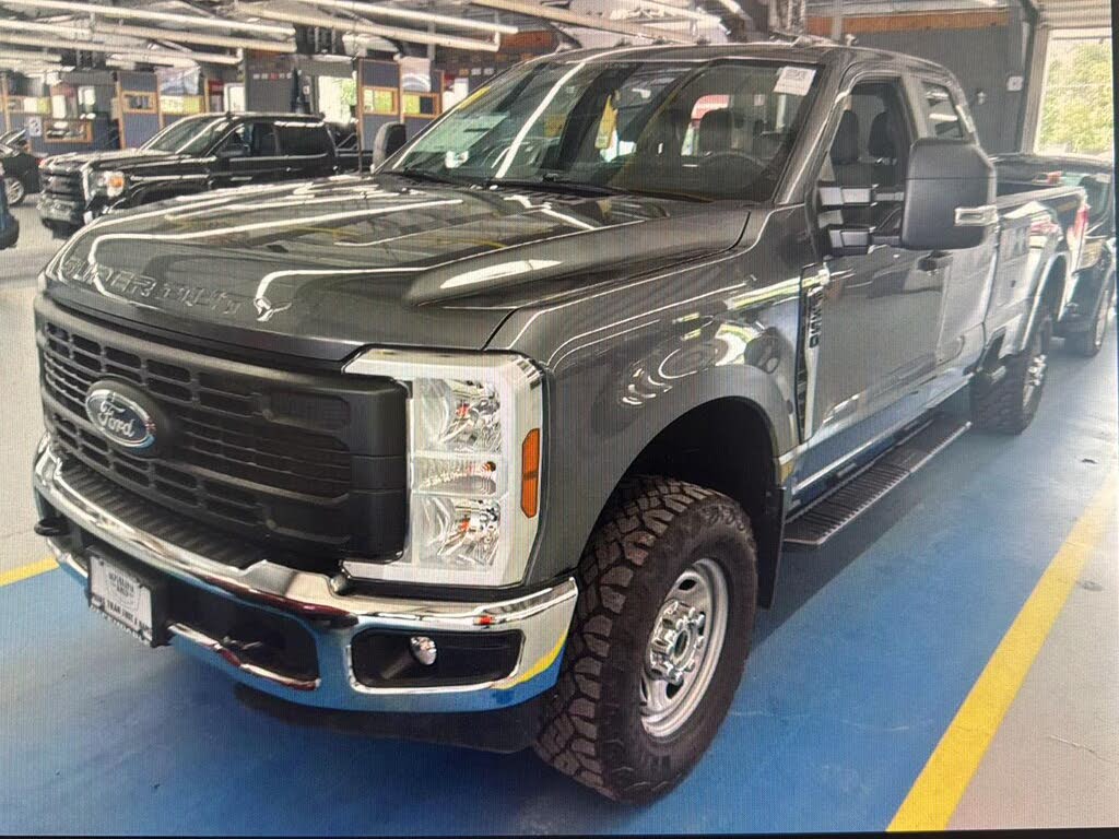 2025 Ford F-350 XLT