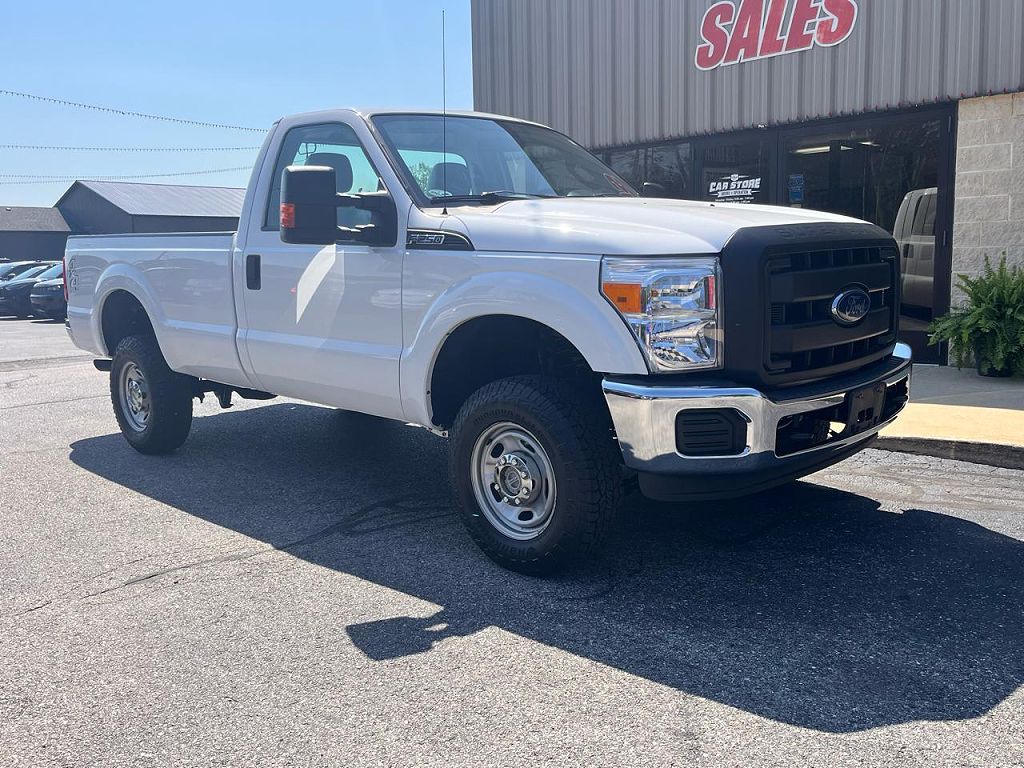 2015 Ford Super Duty F-250 SRW XL 4WD Reg Cab 8' Box