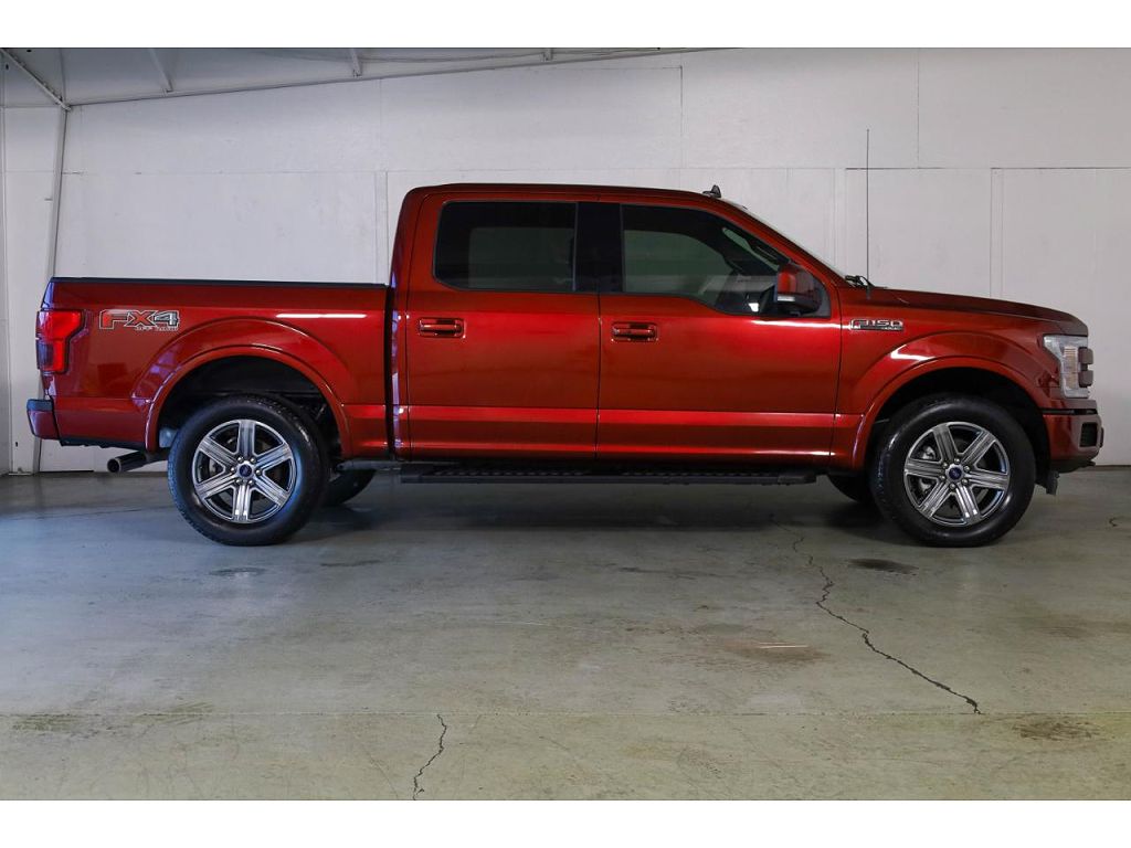 2019 Ford F-150 4WD SuperCrew 145" Lariat