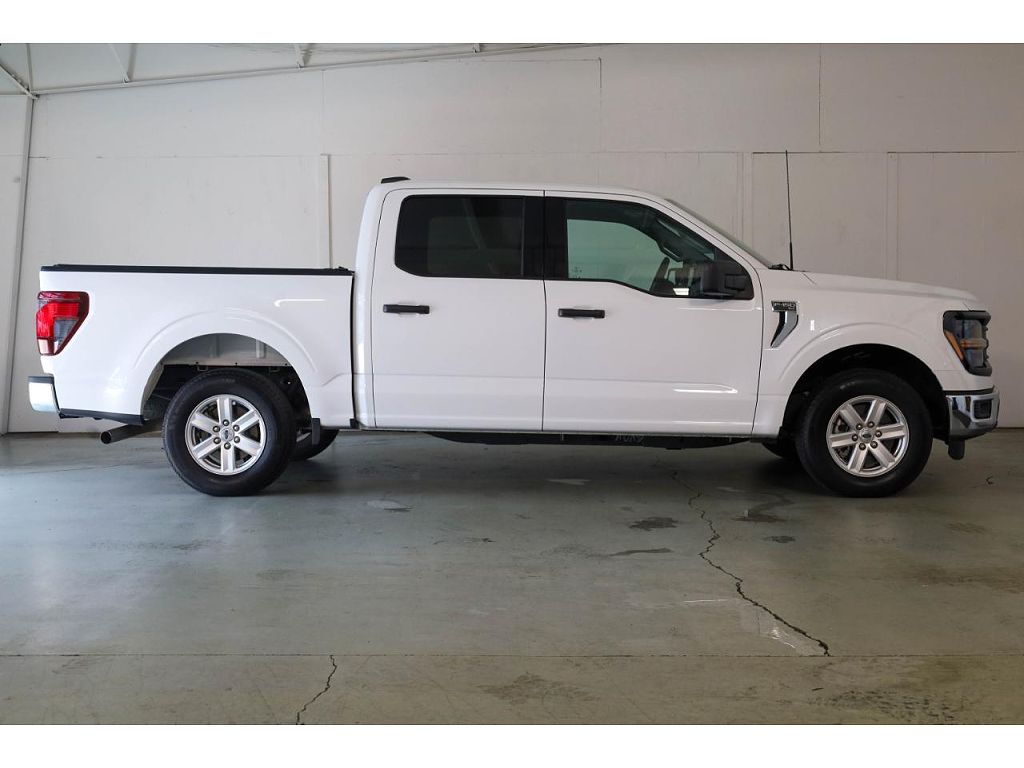 2025 Ford F-150 4x2 Supercrew 145" XLT