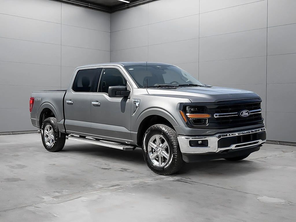 2025 Ford F150 SuperCrew Cab XLT