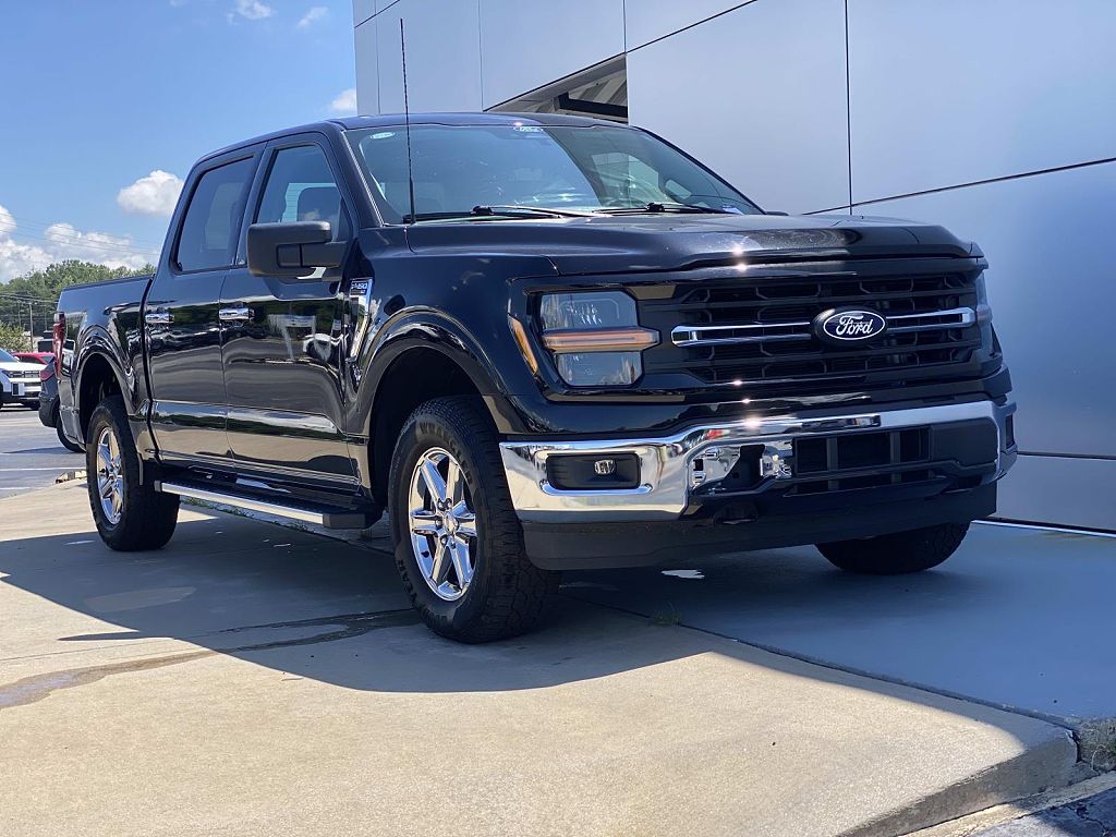 2025 Ford F-150 XLT 4WD SuperCrew 5.5' Box