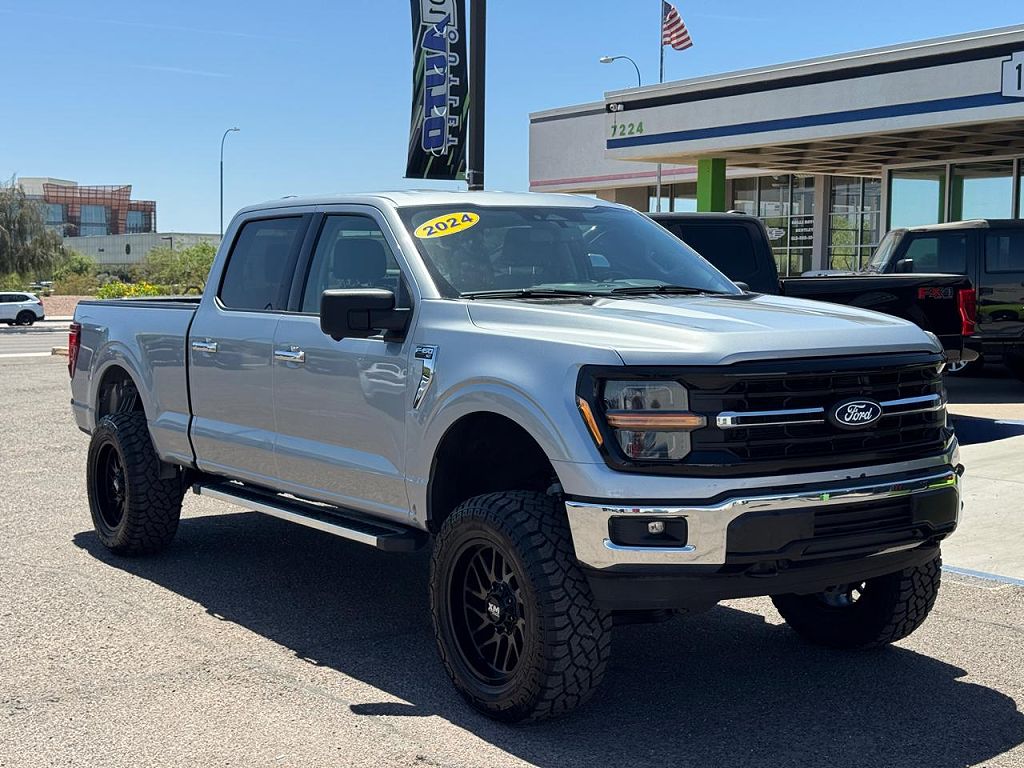 2024 Ford F-150 XLT 4WD SuperCrew 5.5' Box
