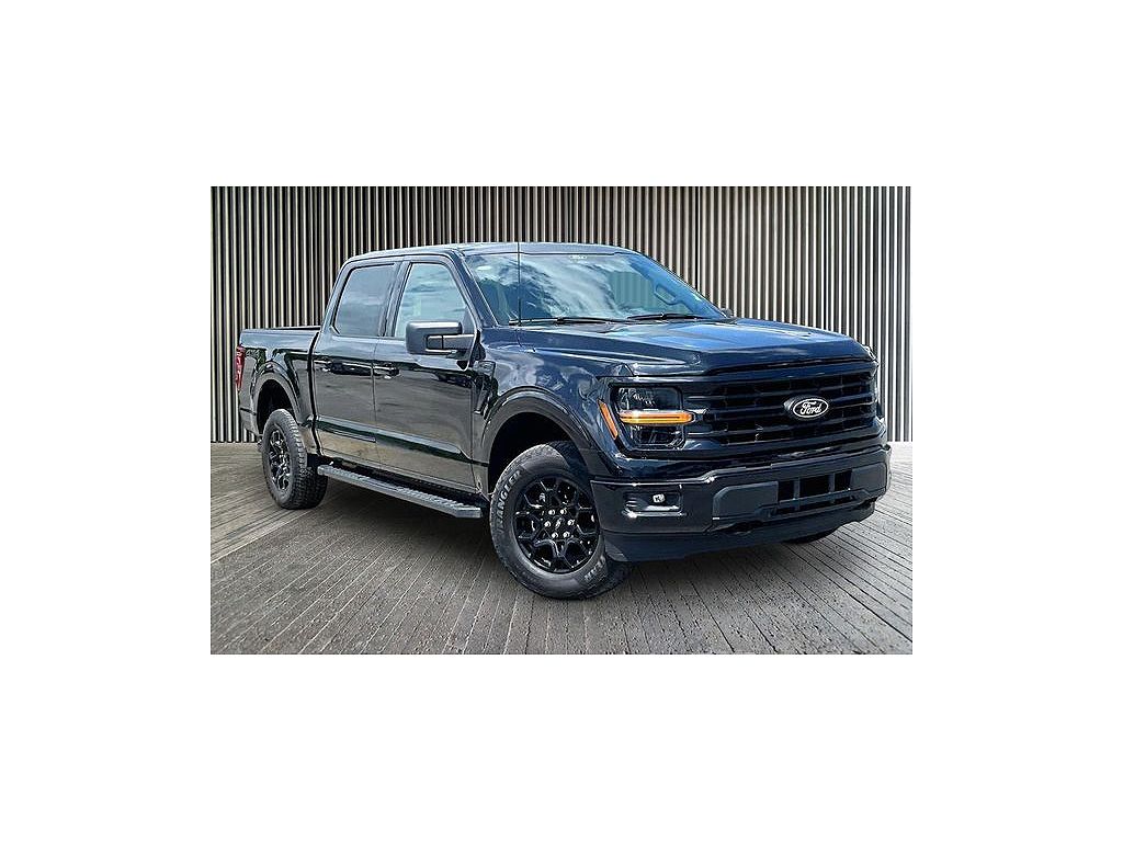 2025 Ford F-150 XLT Crew Cab 4WD