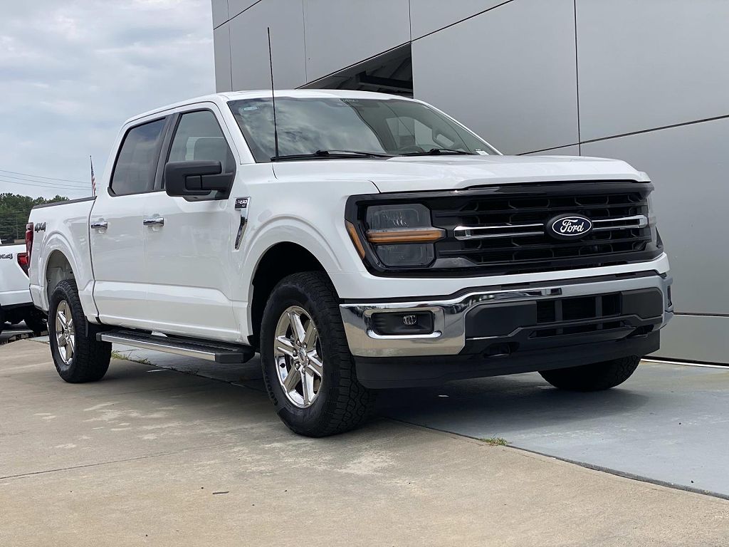 2025 Ford F-150 XLT 4WD SuperCrew 5.5' Box
