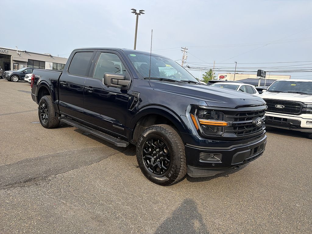 2024 Ford F-150 3.5L 4WD XLT PowerBoost w/ Sport Appearance Pkg