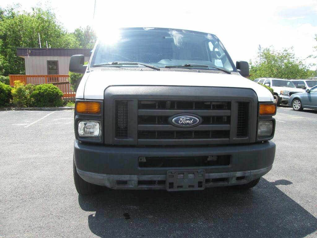 2010 Ford E-Series E-250