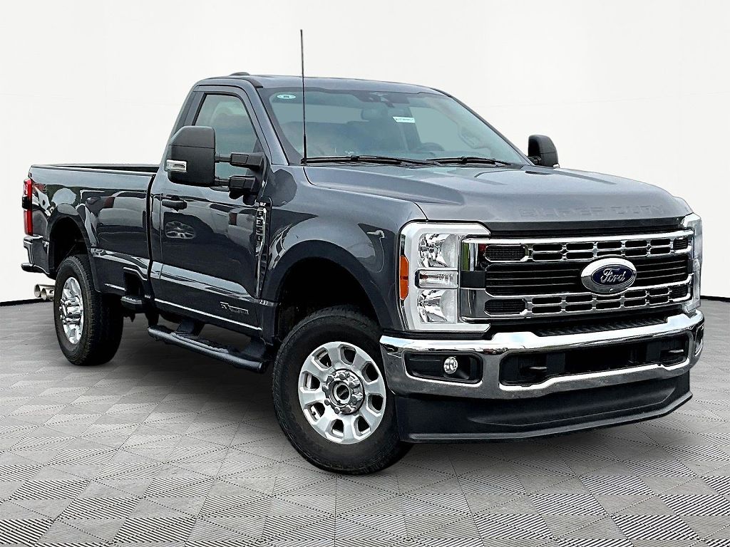 2023 Ford Super Duty F-350 SRW XL
