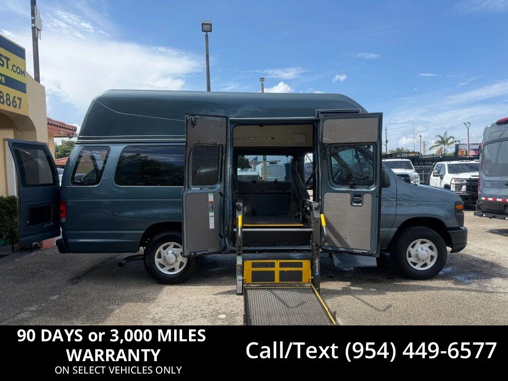 2014 Ford E-Series E-350 Super Duty