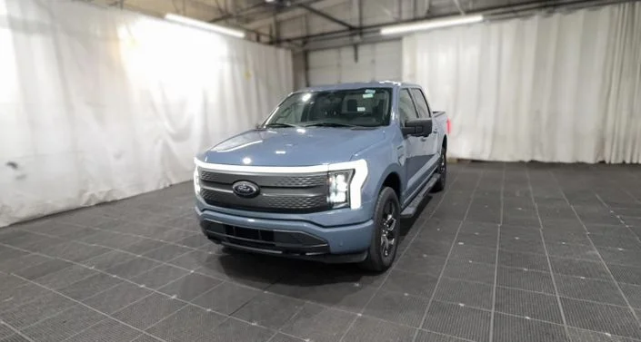 2023 Ford F150 Lightning photo 1