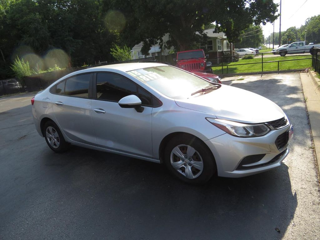 2018 Chevrolet Cruze LS