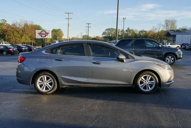 2018 Chevrolet Cruze - 37