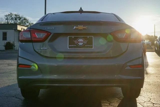 2018 Chevrolet Cruze - 60