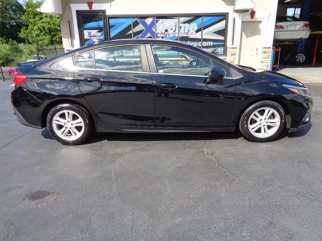 2017 Chevrolet Cruze LT