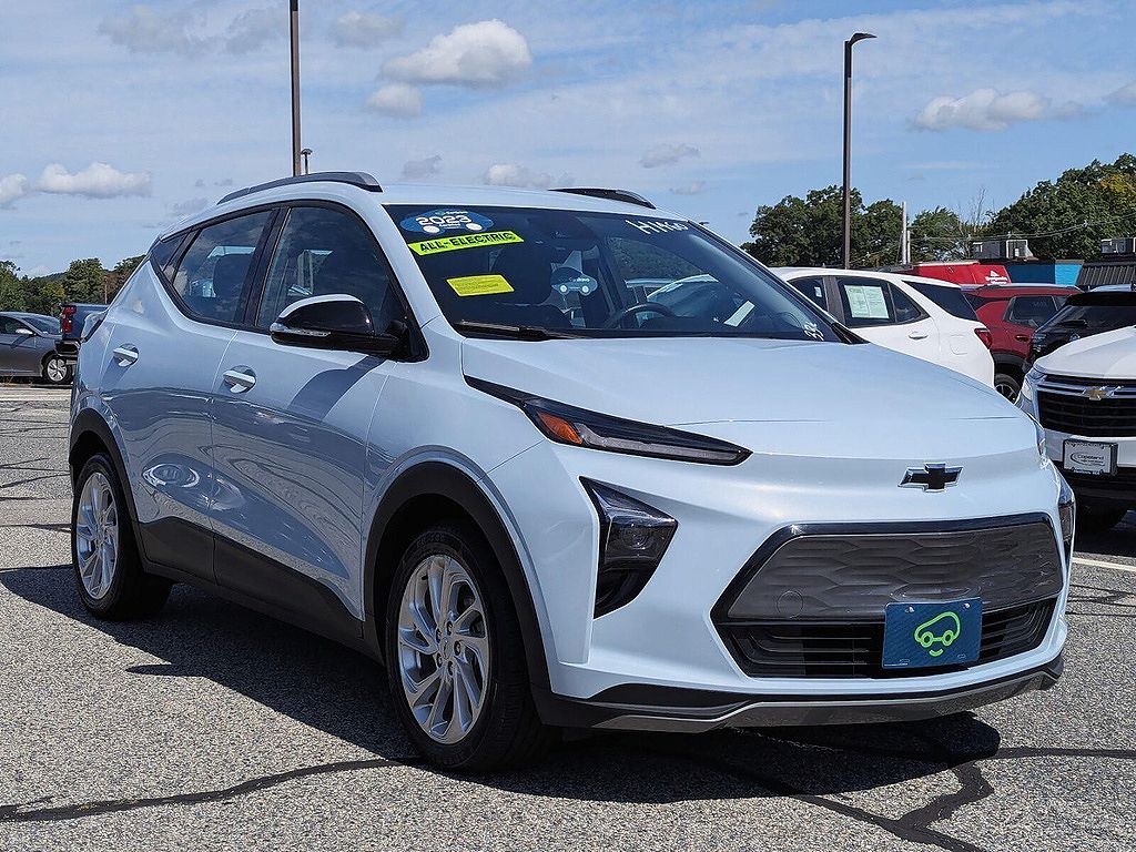 2023 Chevrolet Bolt EUV LT