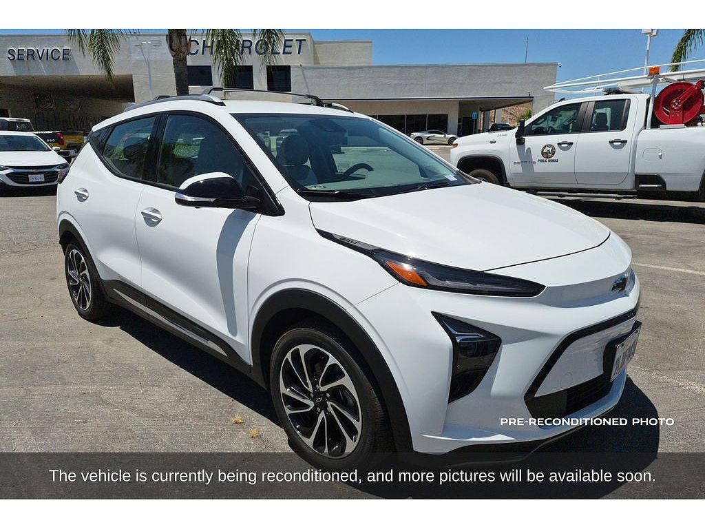 2023 Chevrolet Bolt EUV photo 1