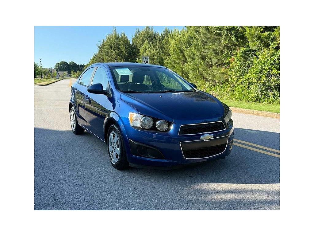 2013 Chevrolet Sonic LS
