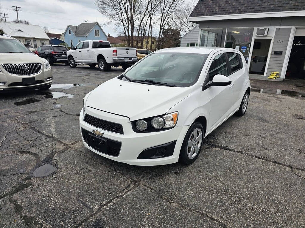 2016 Chevrolet Sonic LS