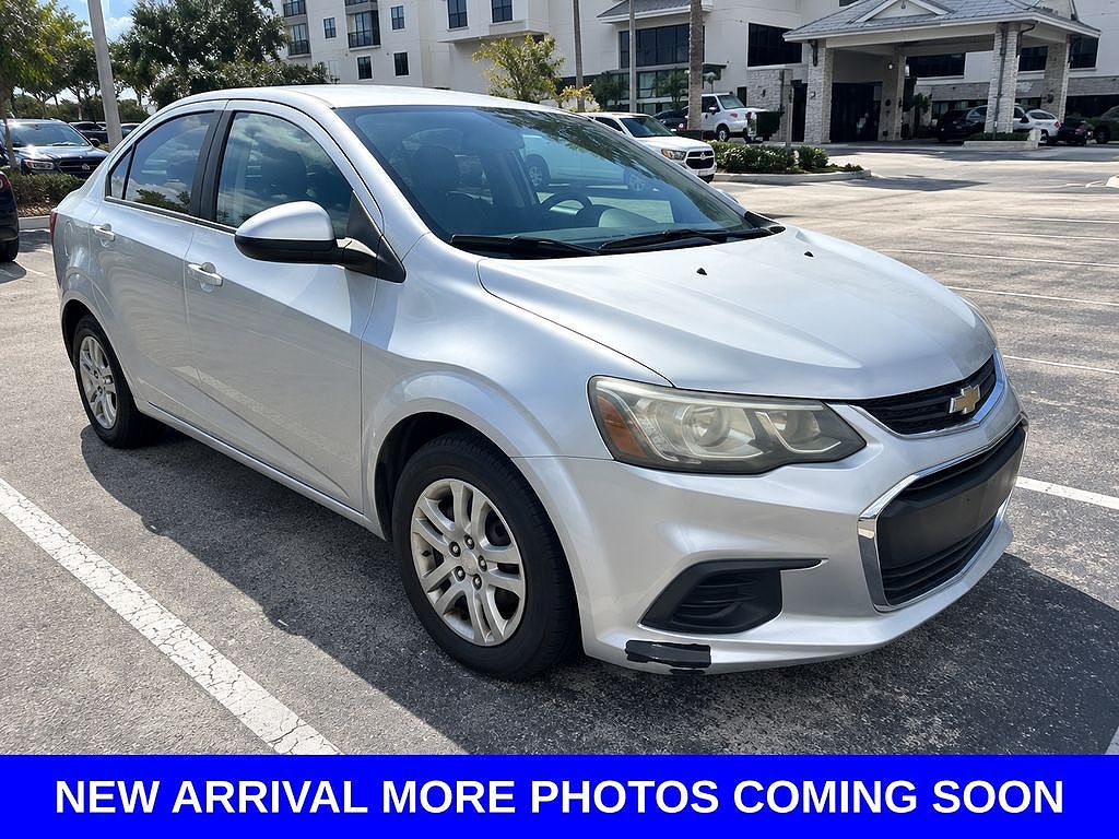 2017 Chevrolet Sonic LS